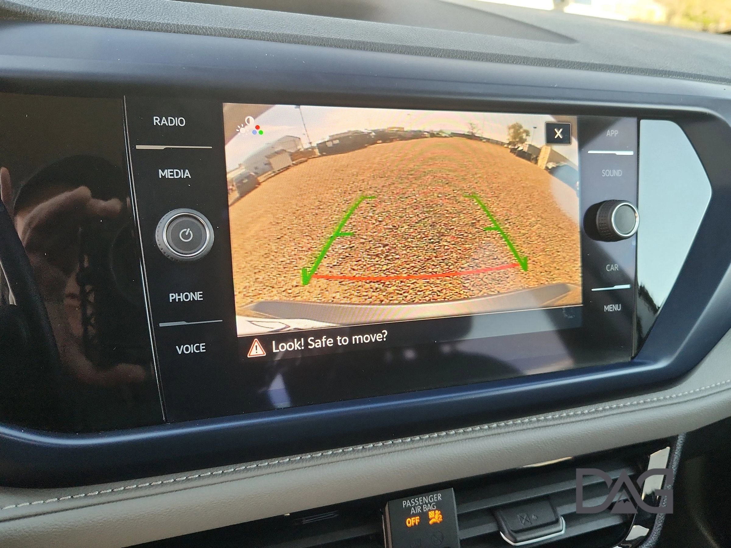 Used 2024 Volkswagen Taos SE image 34