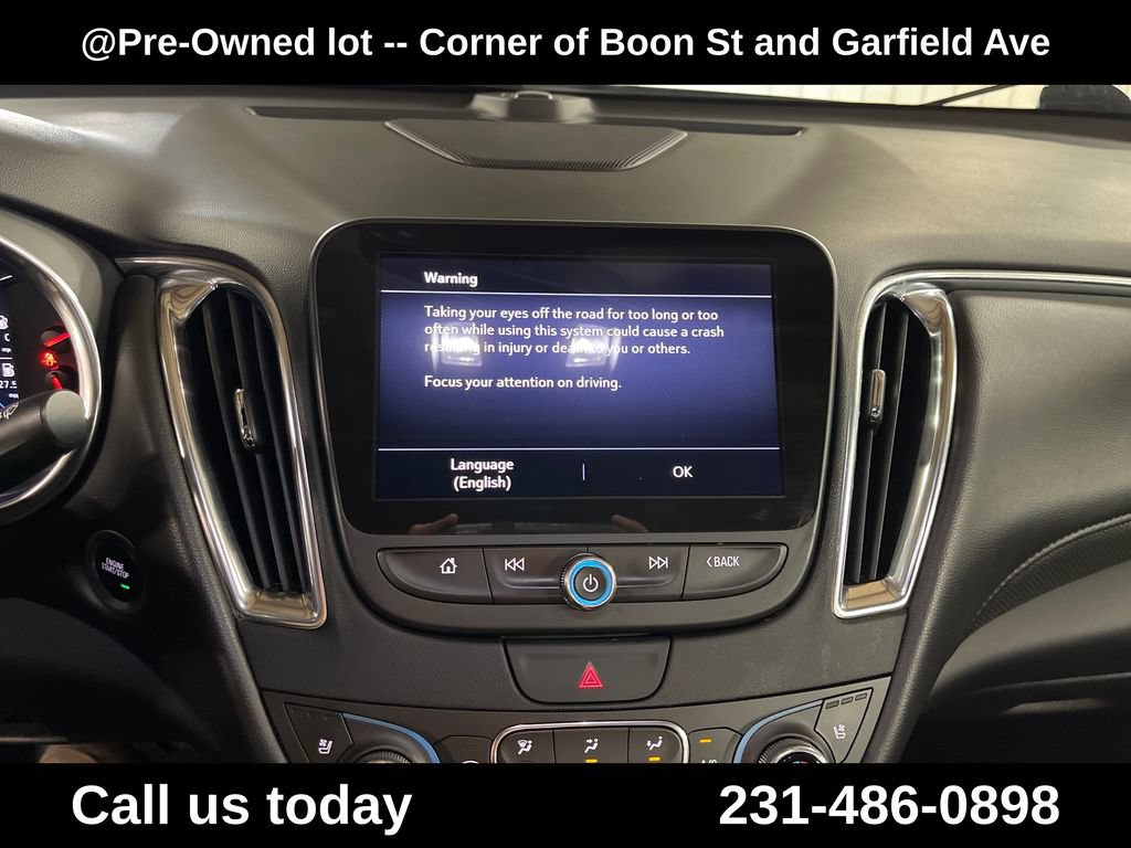 Used 2021 Chevrolet Malibu Premier FWD image 19