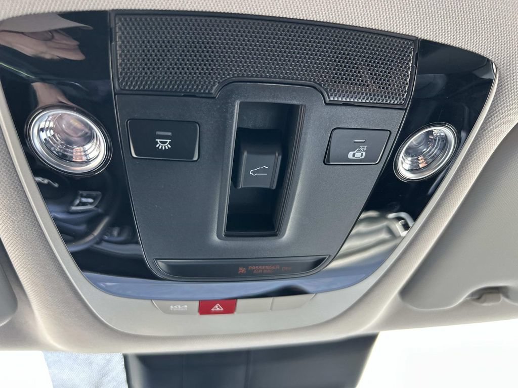 Used 2025 Kia Seltos EX w/ EX Sunroof Package AWD/4WD image 32