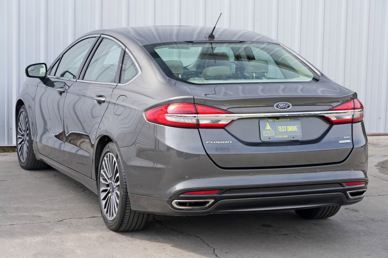 Used 2017 Ford Fusion SE w/ Fusion SE Technology Package image 43