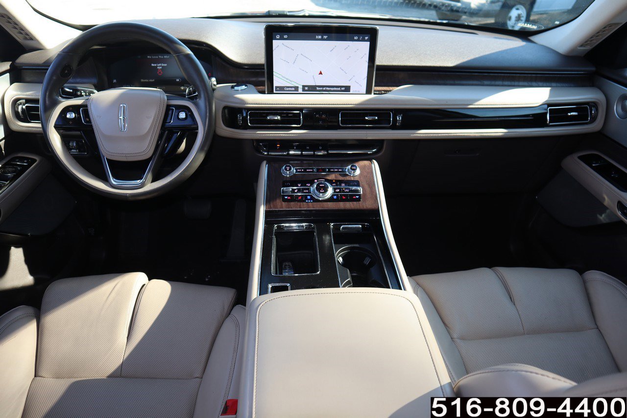 Used 2020 Lincoln Aviator Reserve w/ Equipment Group 202A image 16