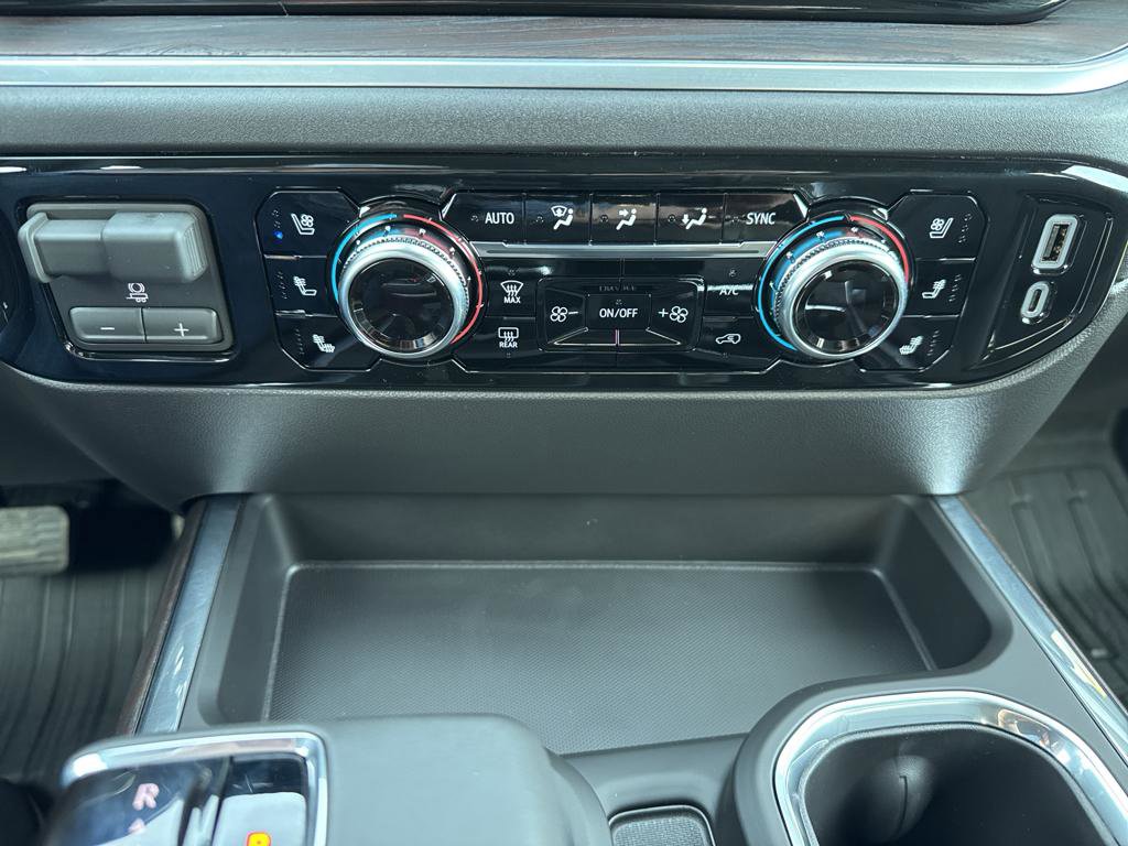 New 2026 GMC Sierra 1500 SLT w/ SLT Convenience Package image 28