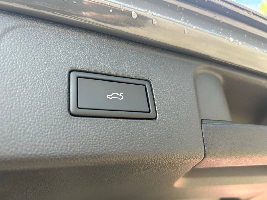 New 2026 Volkswagen Atlas SEL Premium R-Line image 48