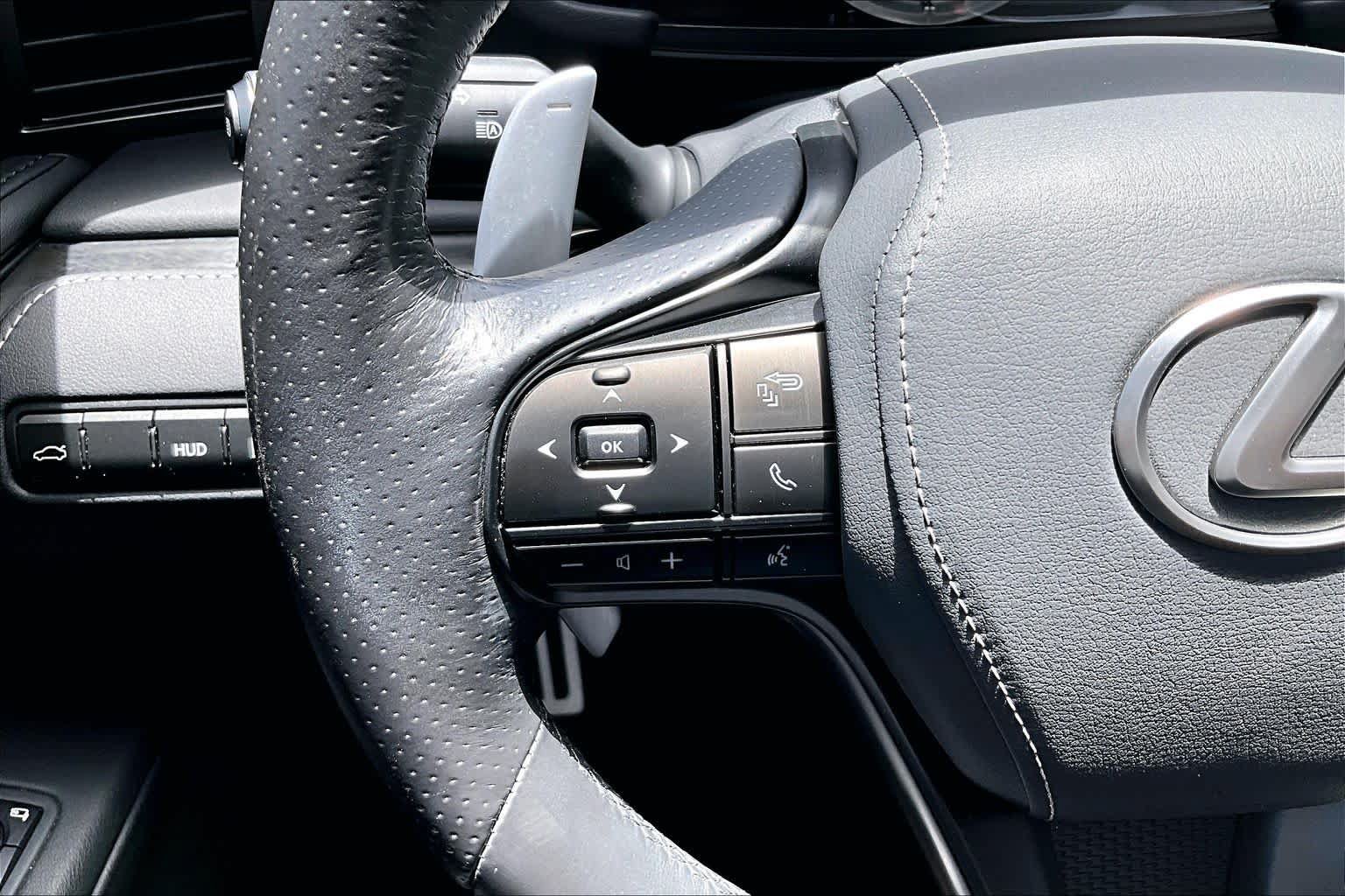 Used 2021 Lexus LC 500 Convertible w/ Touring Package RWD image 22