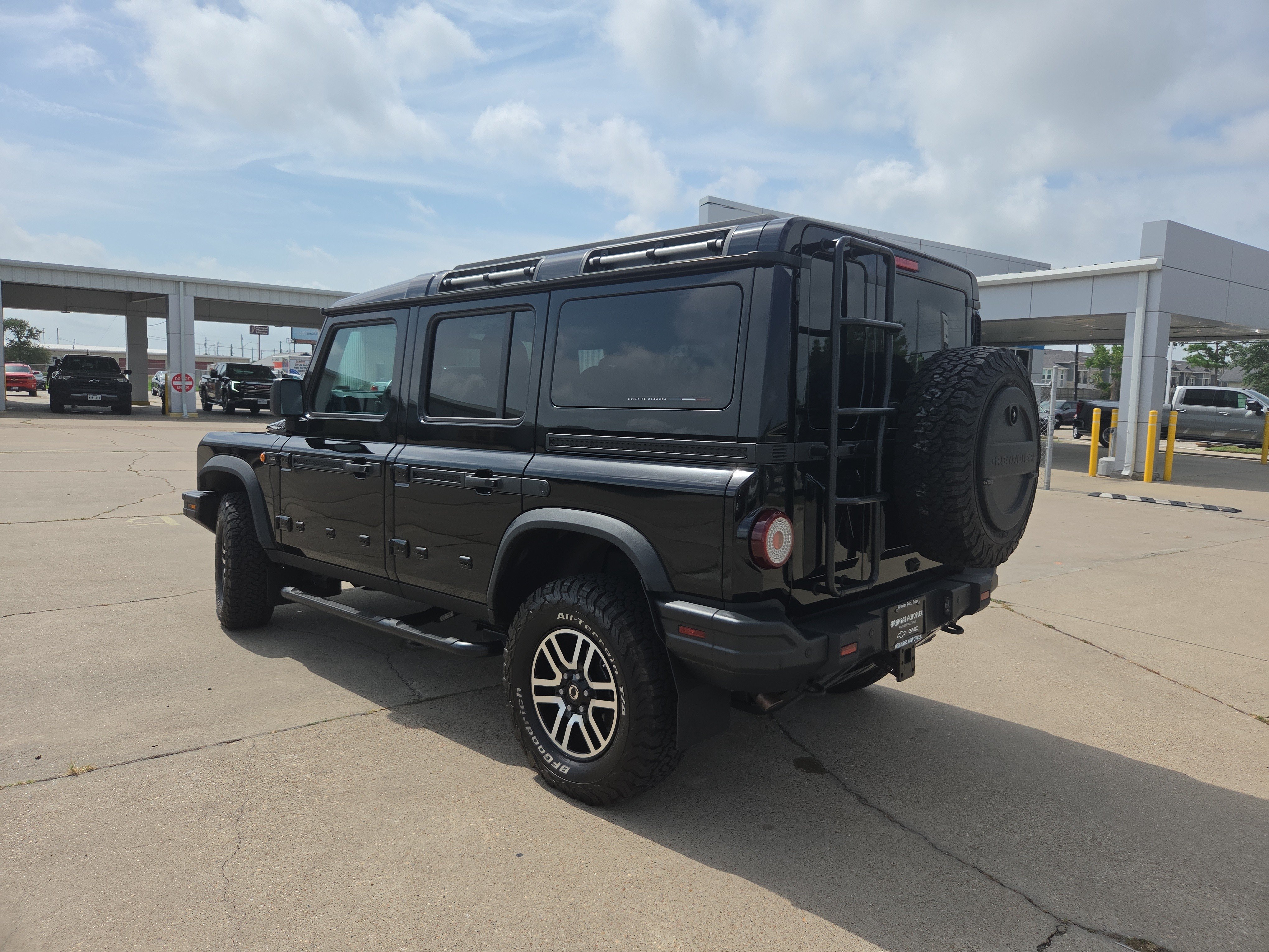 Used 2025 INEOS Grenadier Station Wagon AWD/4WD image 7
