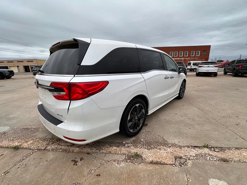 Used 2024 Honda Odyssey Elite image 5