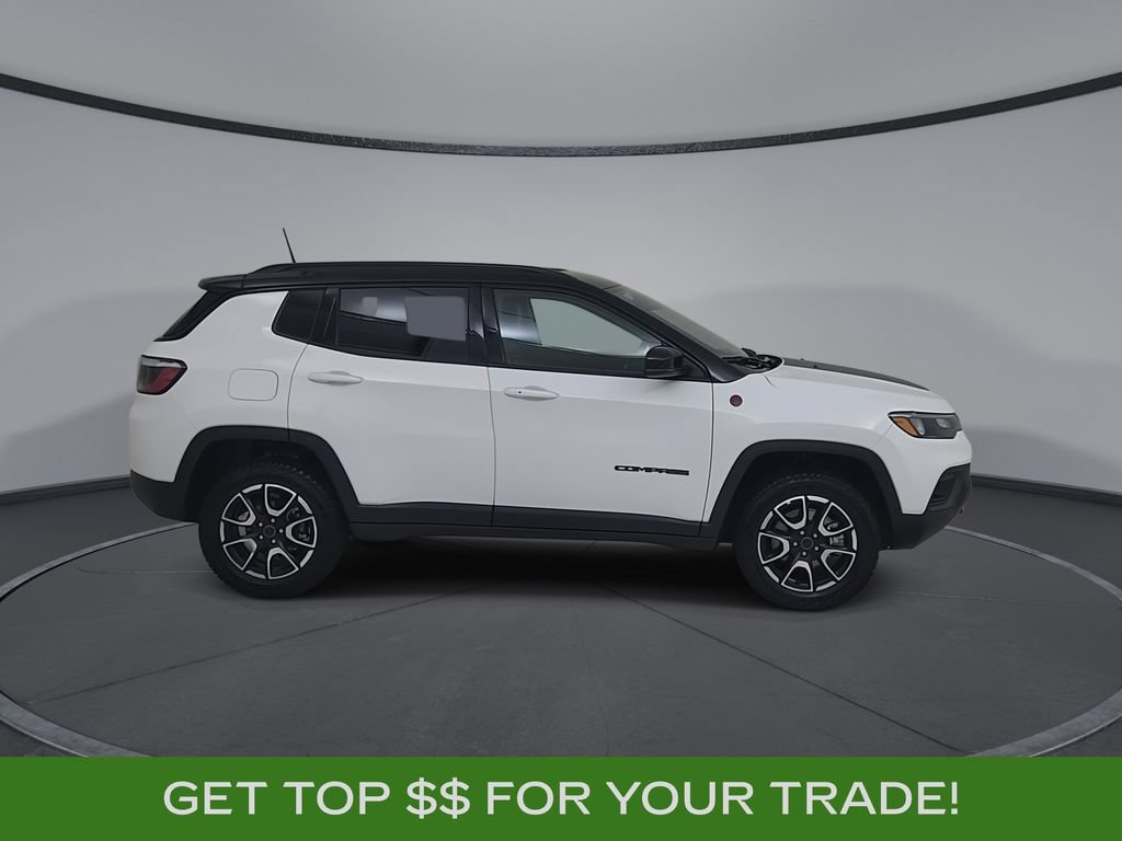Certified 2026 Jeep Compass Trailhawk AWD/4WD image 2