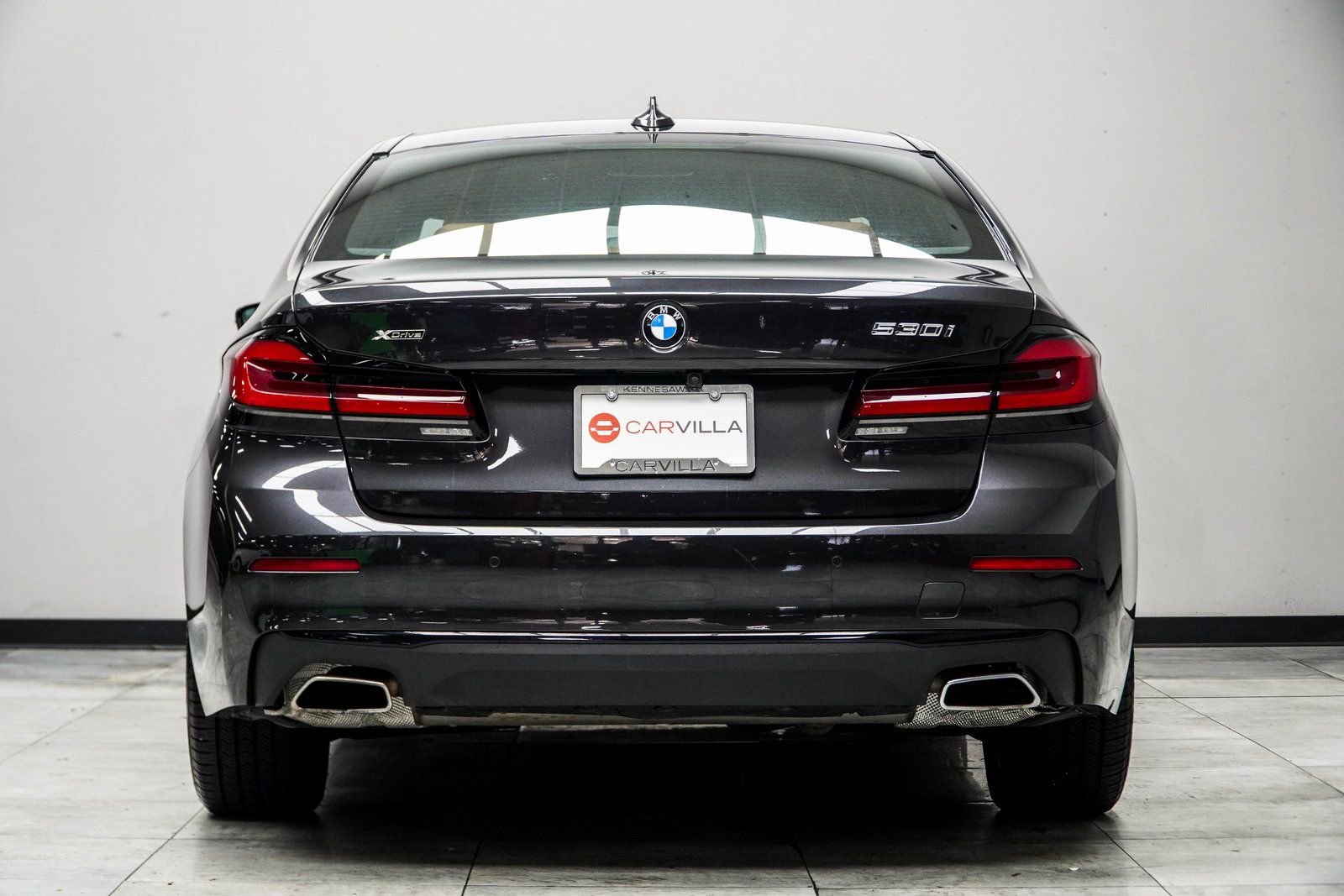 Used 2023 BMW 530i xDrive w/ Premium Package image 11