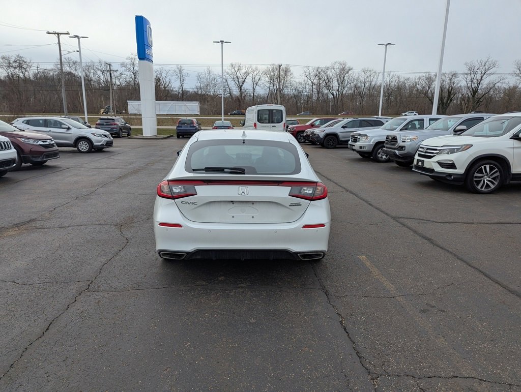 Certified 2024 Honda Civic Sport Touring image 4