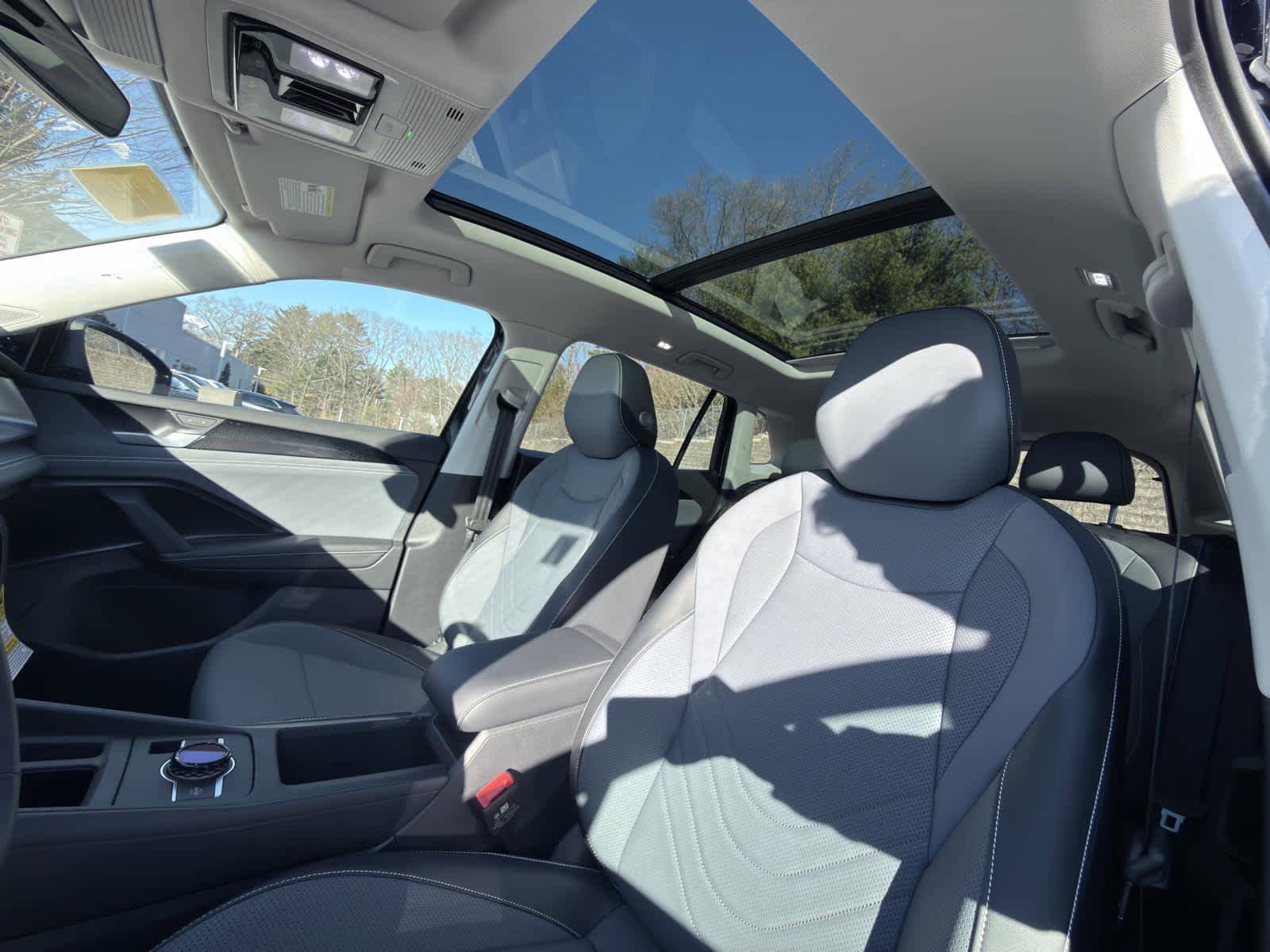 New 2026 Volkswagen Tiguan SE AWD/4WD image 15