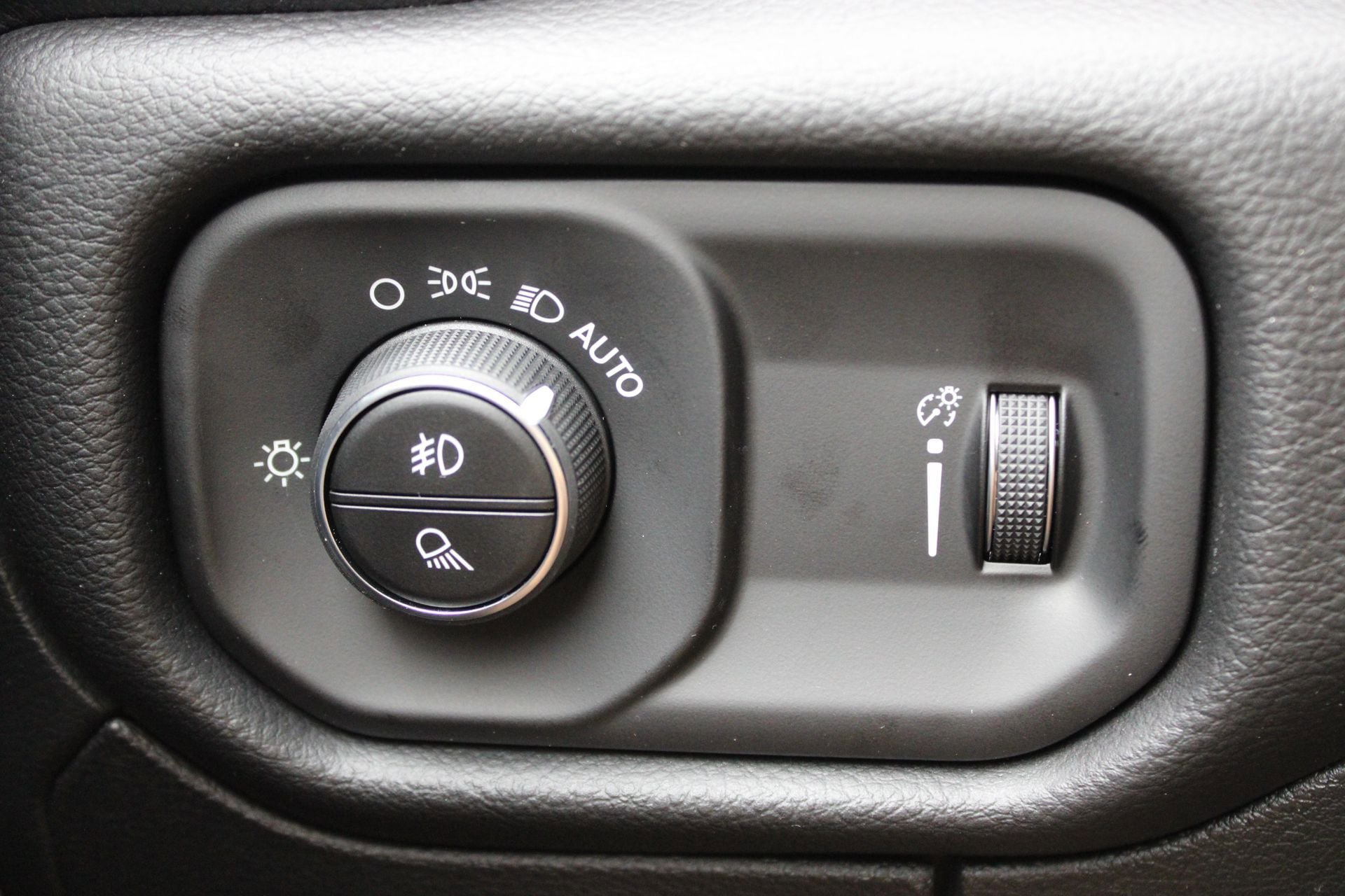 New 2026 RAM 1500 Big Horn w/ Night Edition AWD/4WD image 25