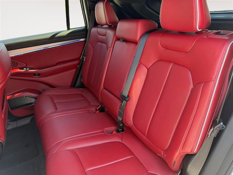 Used 2024 Jeep Wagoneer Launch Edition image 15