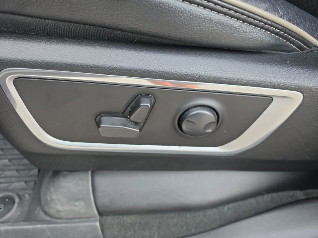 Used 2023 RAM 1500 Laramie AWD/4WD image 26