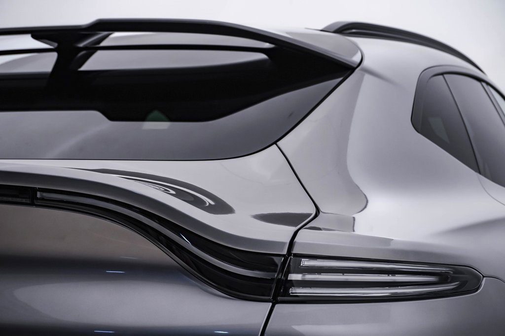 New 2025 Aston Martin DBX 707 image 13