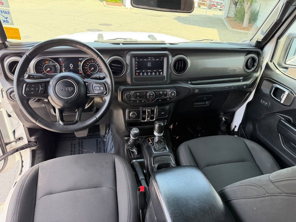 Used 2023 Jeep Wrangler Sport S image 13