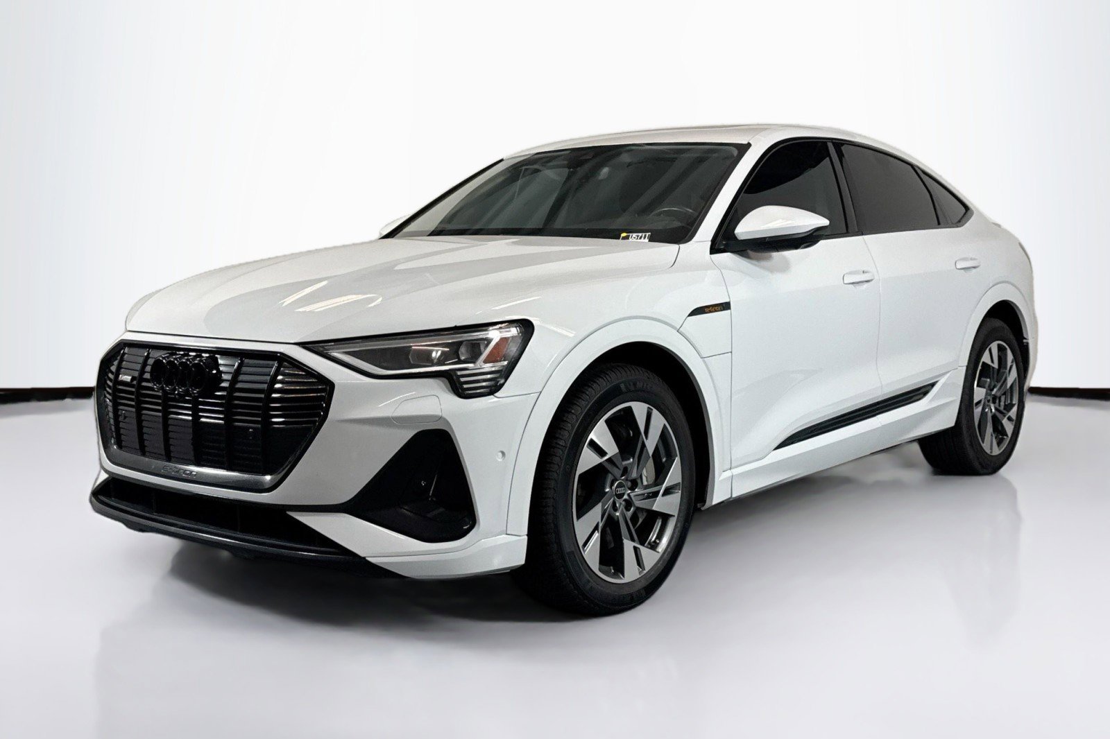 Used 2022 Audi e-tron Premium w/ Convenience Plus Package