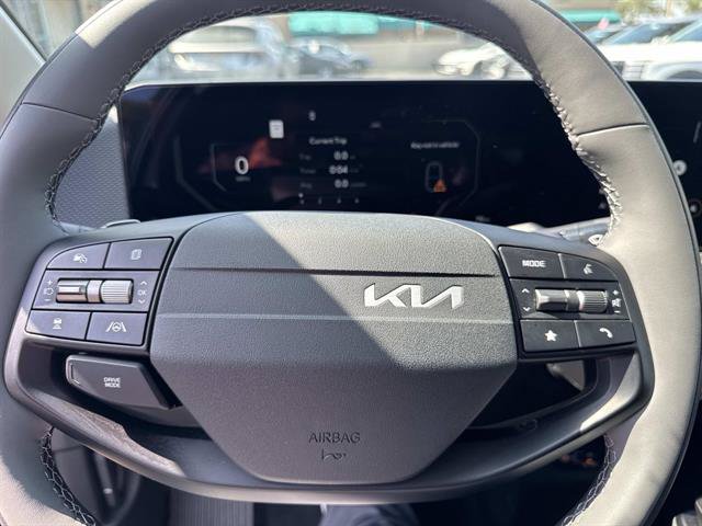 Used 2025 Kia EV6 Wind RWD image 16