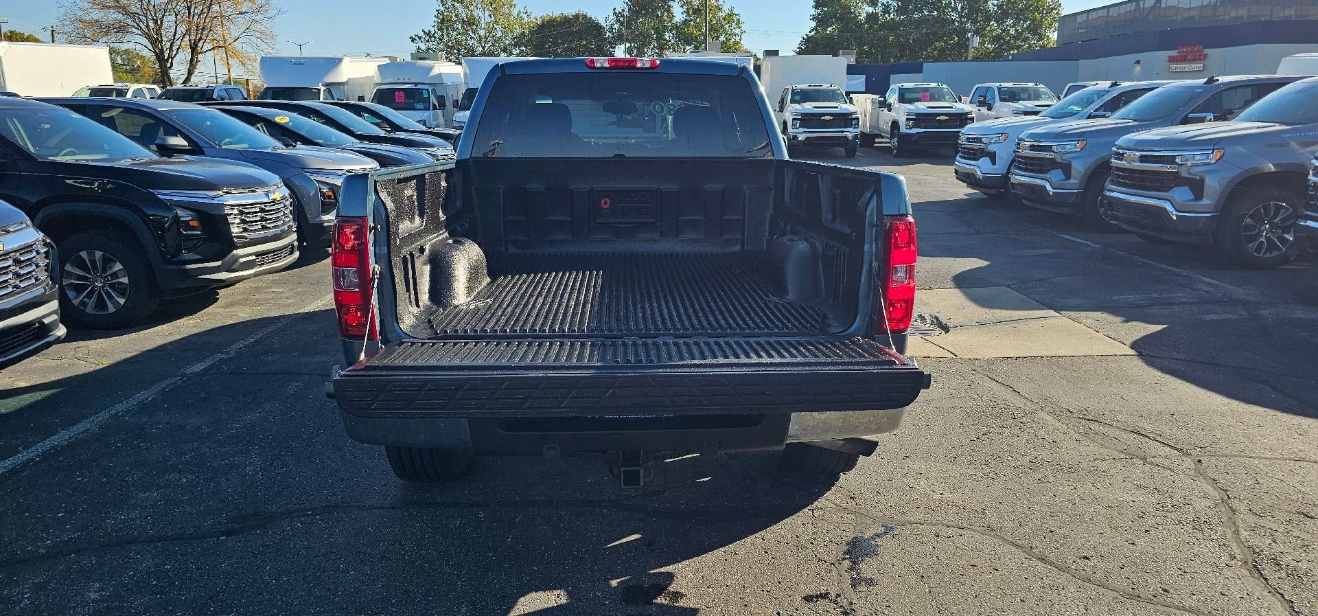Used 2011 Chevrolet Silverado 1500 LT w/ All-Star Edition AWD/4WD image 7
