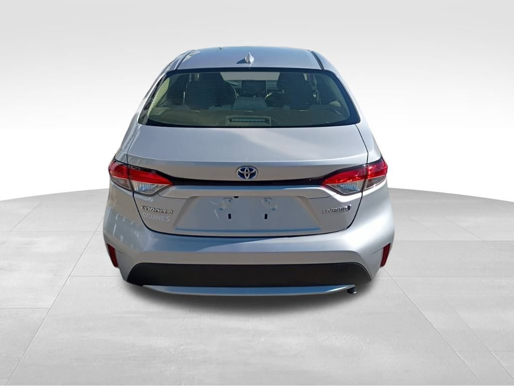 Used 2021 Toyota Corolla LE w/ Carpet Mat Package (TMS) image 7