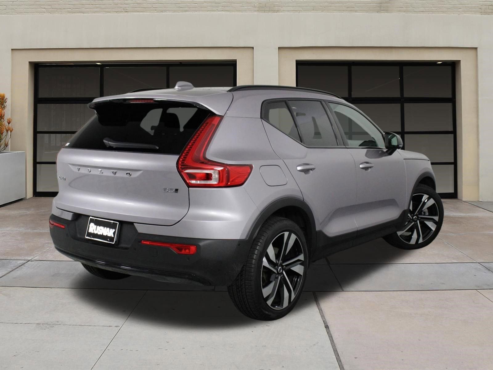 Used 2026 Volvo XC40 B5 Ultra w/ Climate Package AWD/4WD image 4