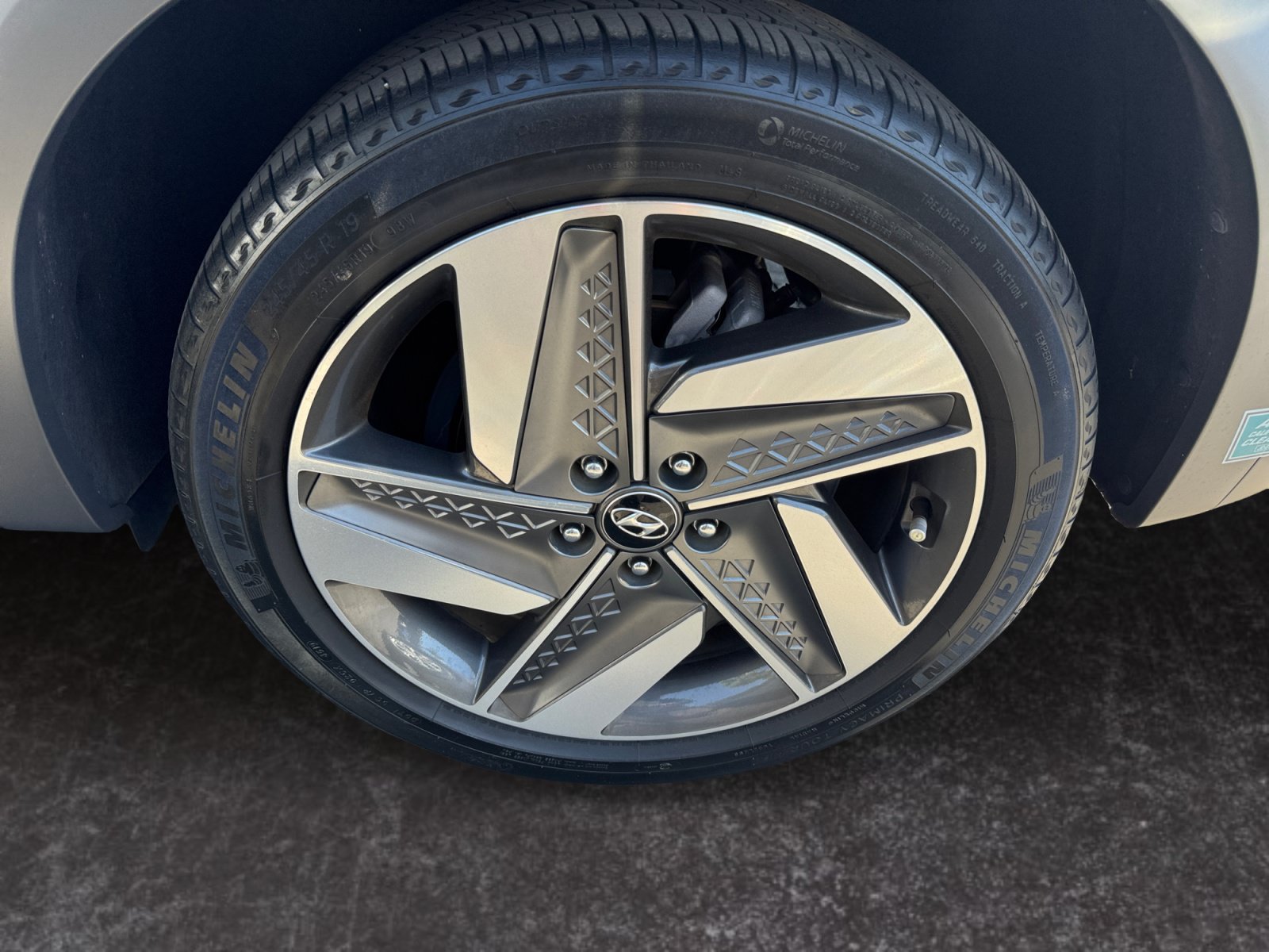 Used 2020 Hyundai Nexo Limited FWD image 14