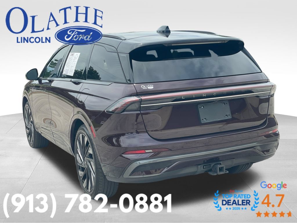 Used 2024 Lincoln Nautilus Reserve w/ Equipment Group 202A AWD/4WD image 3