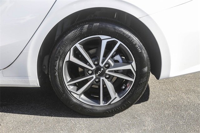 Used 2024 Kia Forte LXS image 12