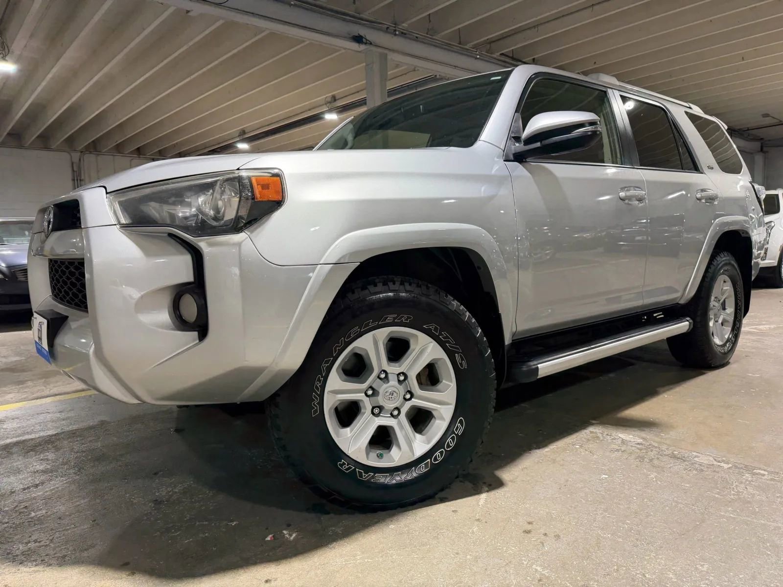 Used 2016 Toyota 4Runner SR5 Premium AWD/4WD image 2