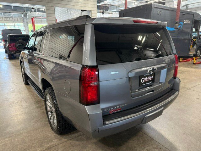 Used 2018 Chevrolet Suburban Premier AWD/4WD image 33
