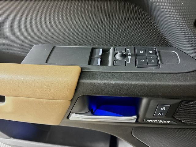 New 2026 Land Rover Defender 90 V8 image 19