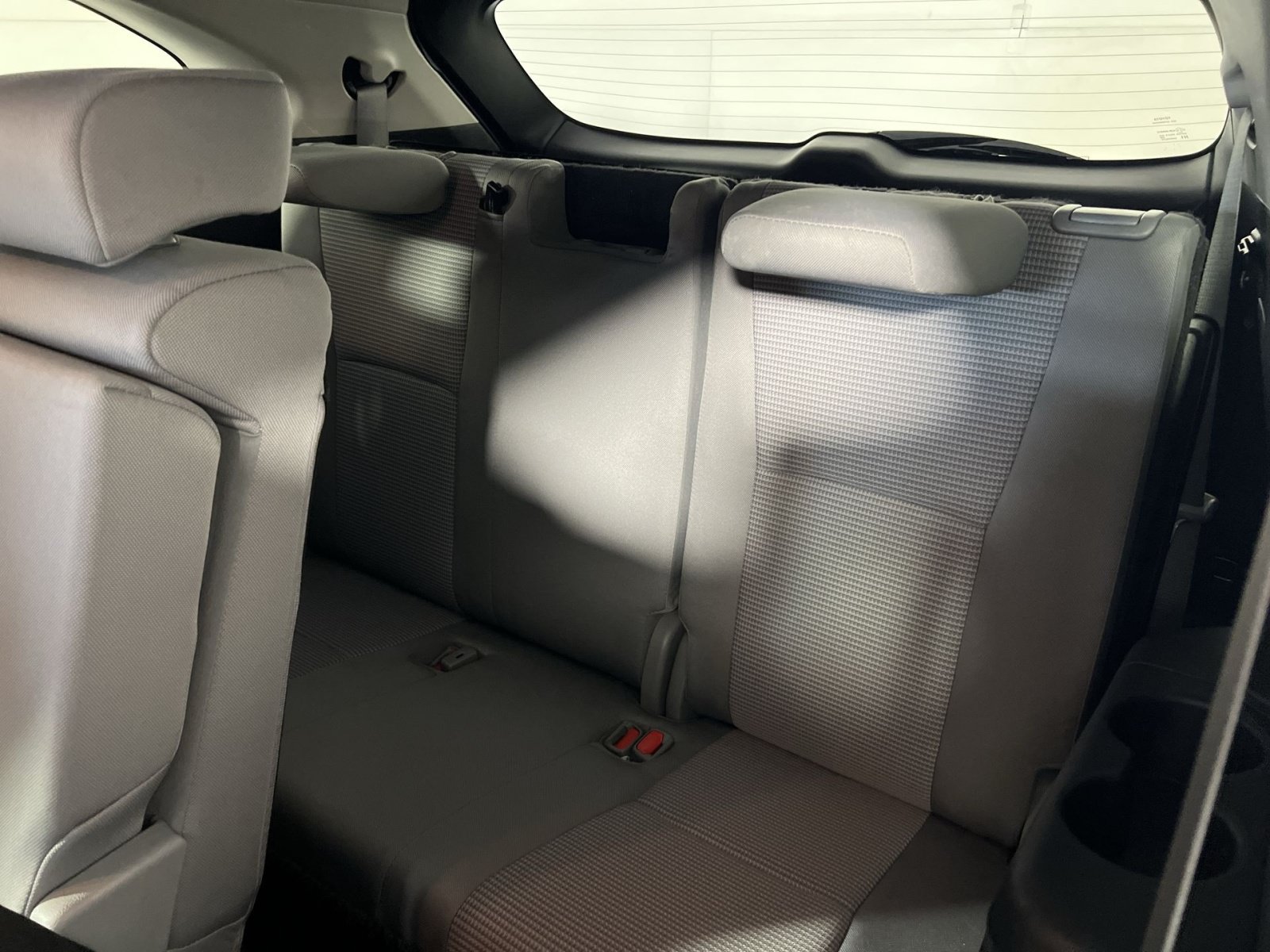 Used 2023 Toyota Highlander L FWD image 23