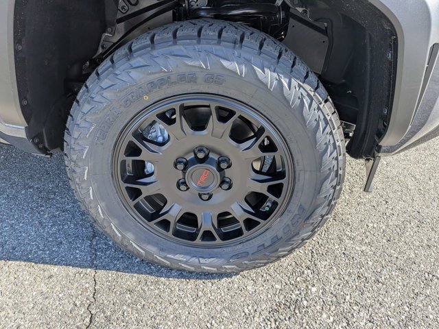 New 2026 Toyota 4Runner SR5 AWD/4WD image 8