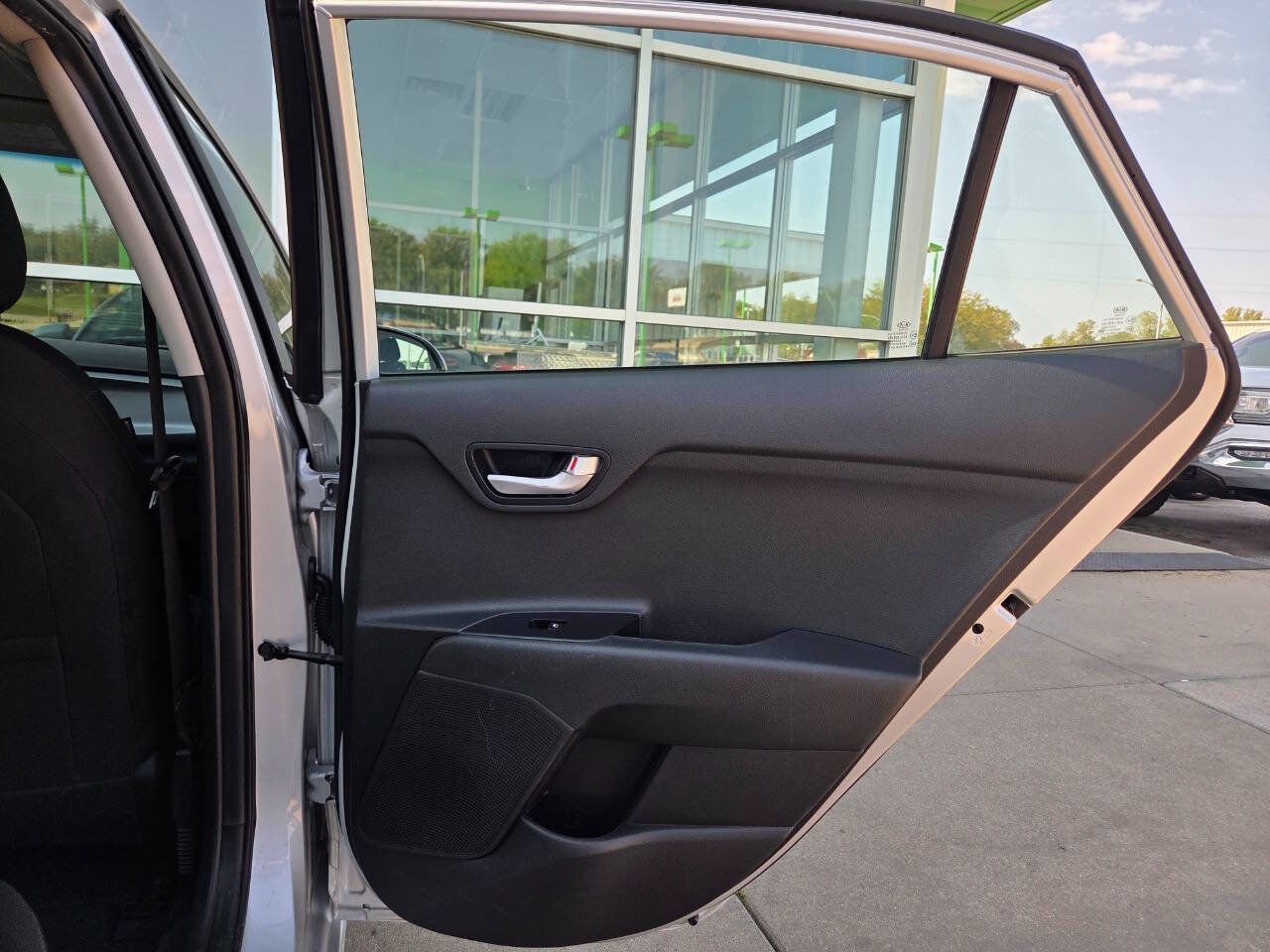 Used 2020 Kia Rio LX image 21