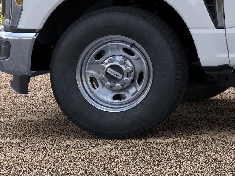New 2025 Ford F250 XL w/ XL Chrome Package image 19