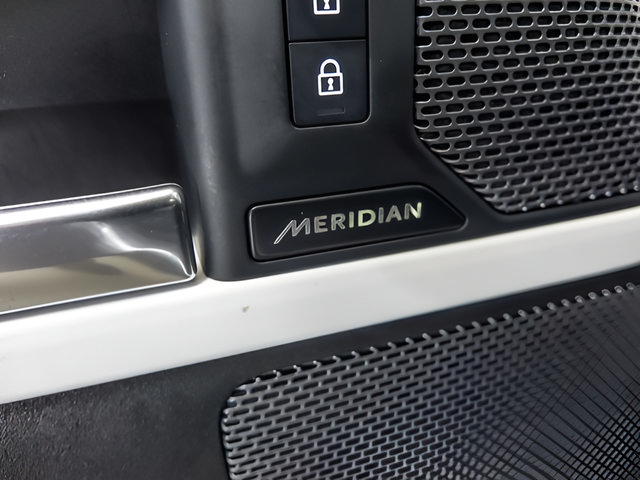 Used 2023 Land Rover Defender 90 S AWD/4WD image 20