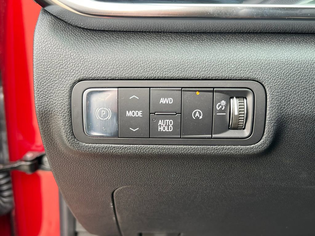 New 2026 GMC Terrain Denali w/ LPO, Floor Liner Package image 19