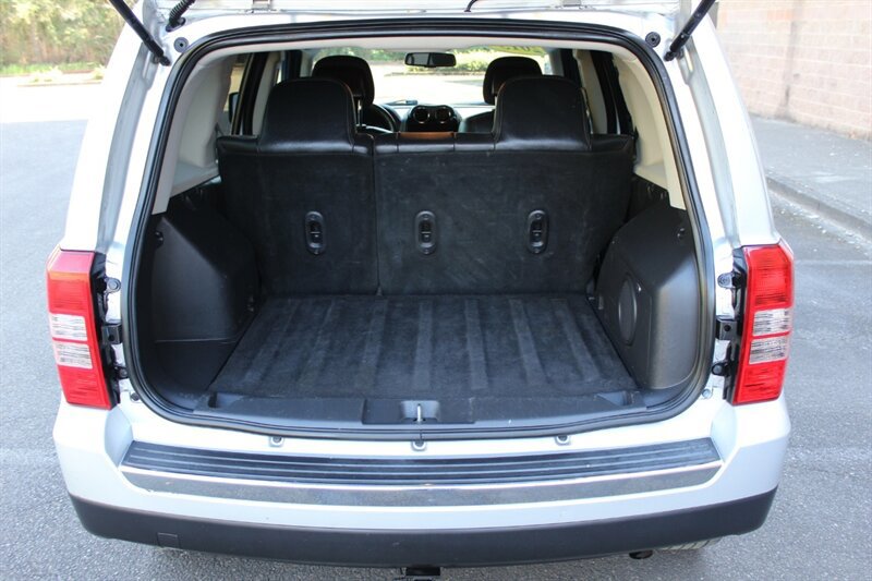 Used 2015 Jeep Patriot Sport w/ Power Value Group AWD/4WD image 15