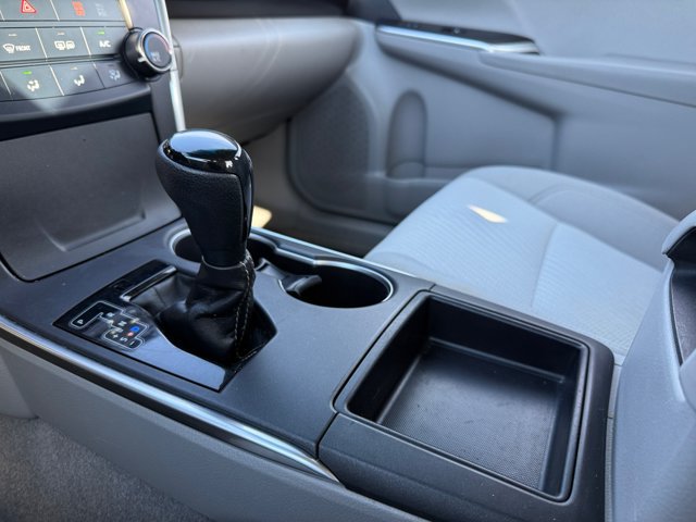 Used 2017 Toyota Camry LE FWD image 28