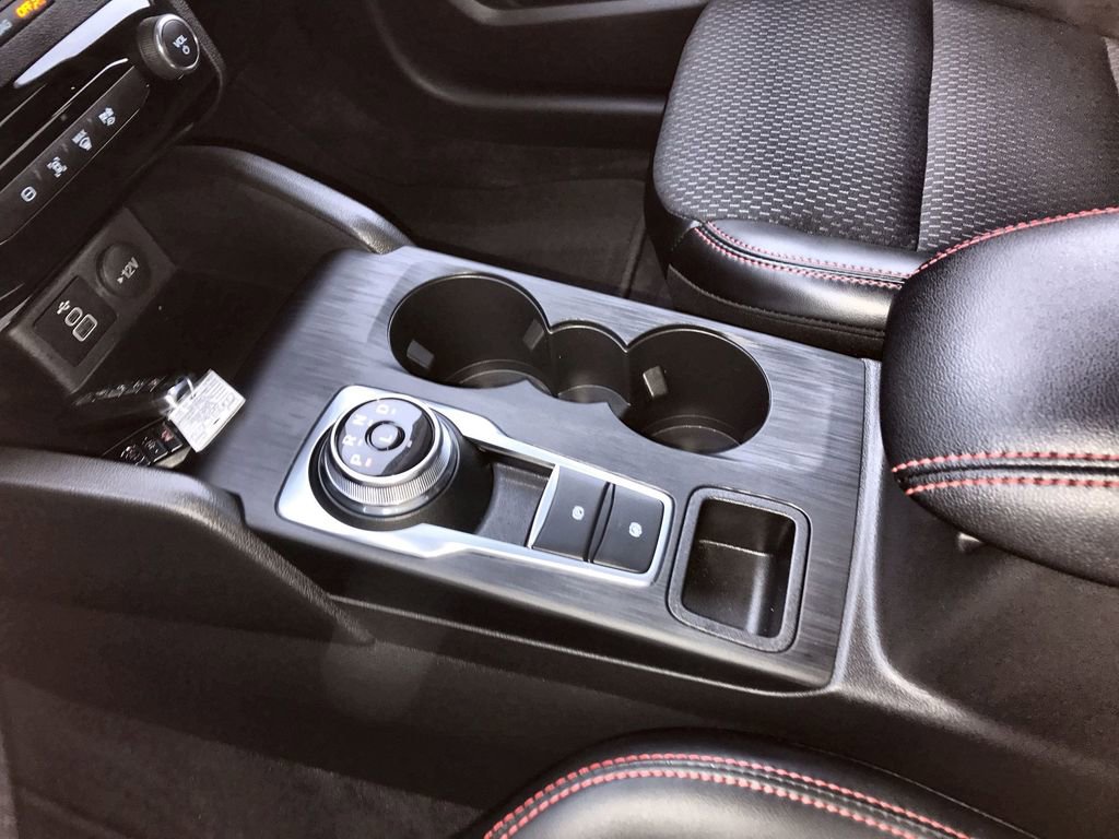 Used 2025 Ford Escape ST-Line w/ Equipment Group 301A image 21