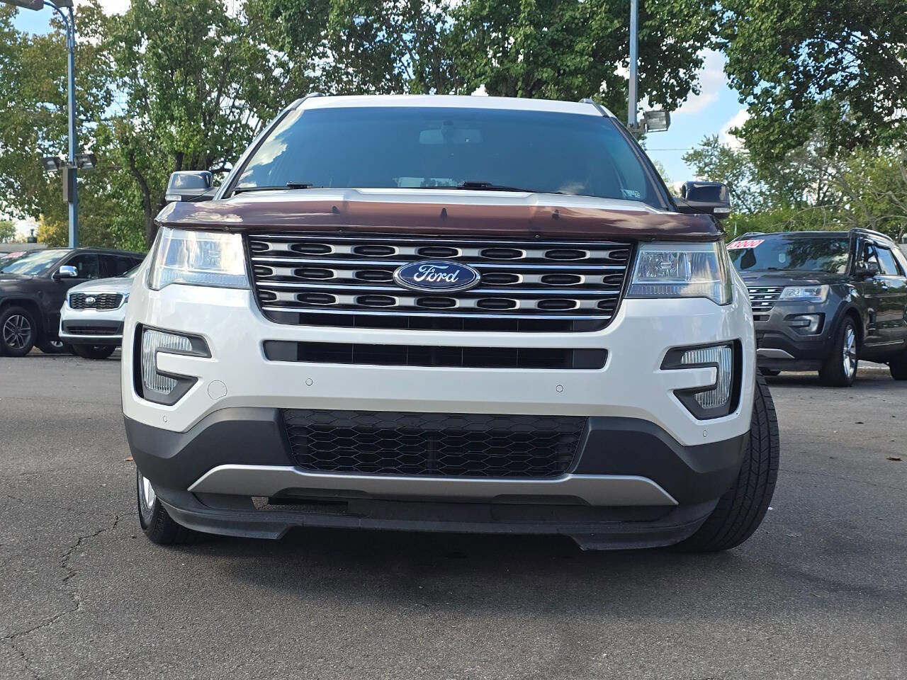 Used 2016 Ford Explorer XLT w/ Equipment Group 202A image 12