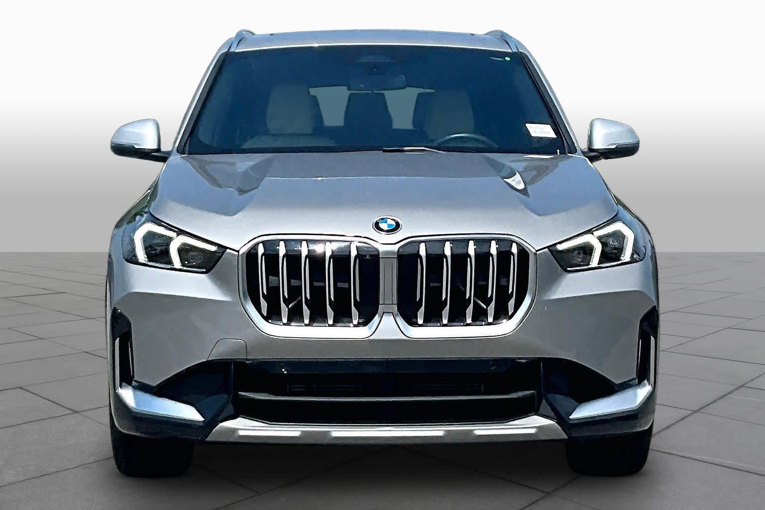 Certified 2024 BMW X1 xDrive28i w/ Convenience Package AWD/4WD image 3