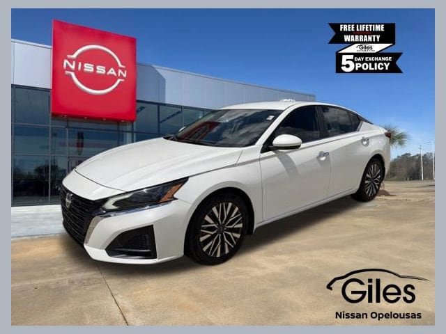 Used 2023 Nissan Altima 2.5 SV FWD image 1