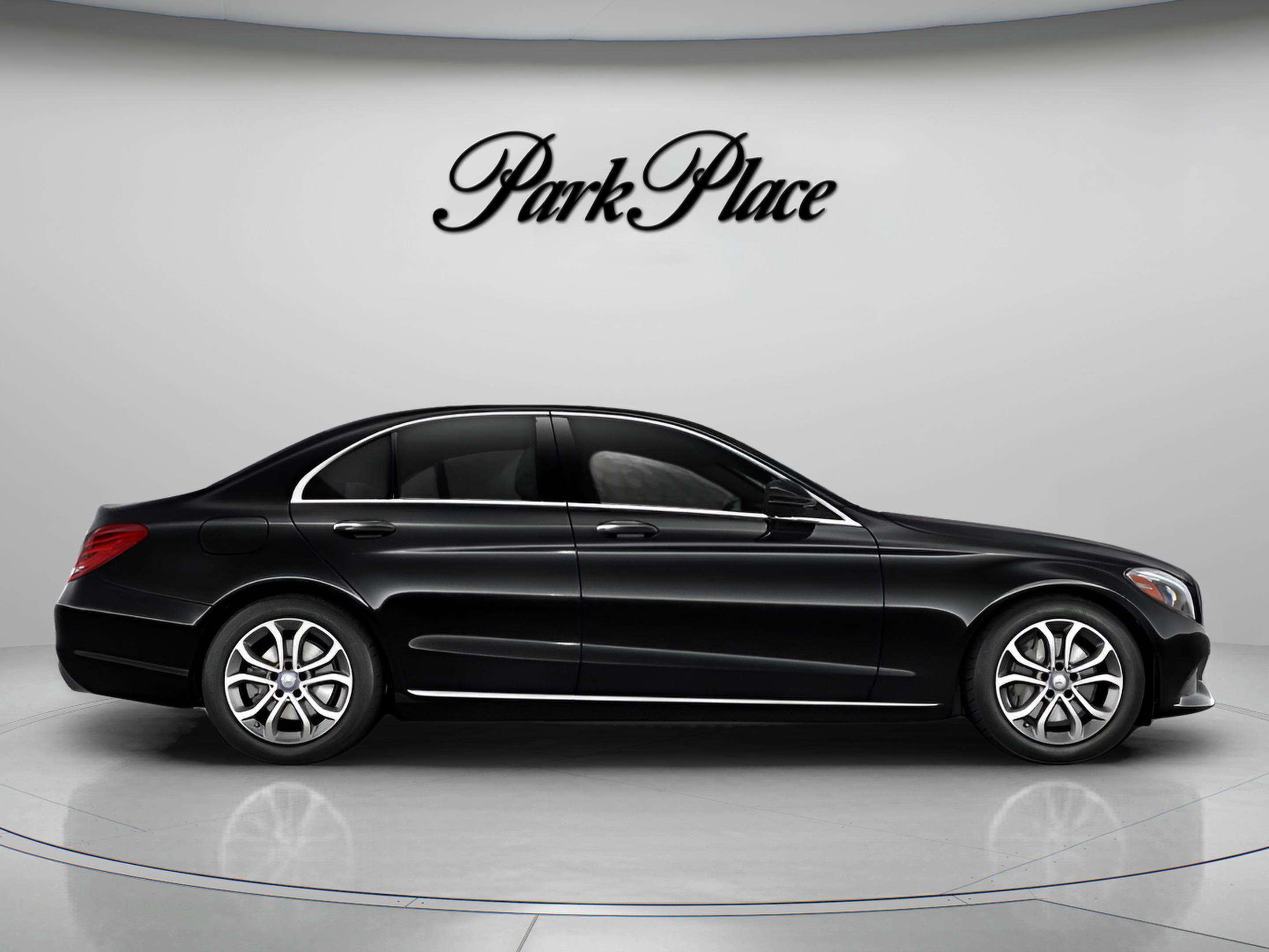 Used 2017 Mercedes-Benz C 300 Sedan image 27