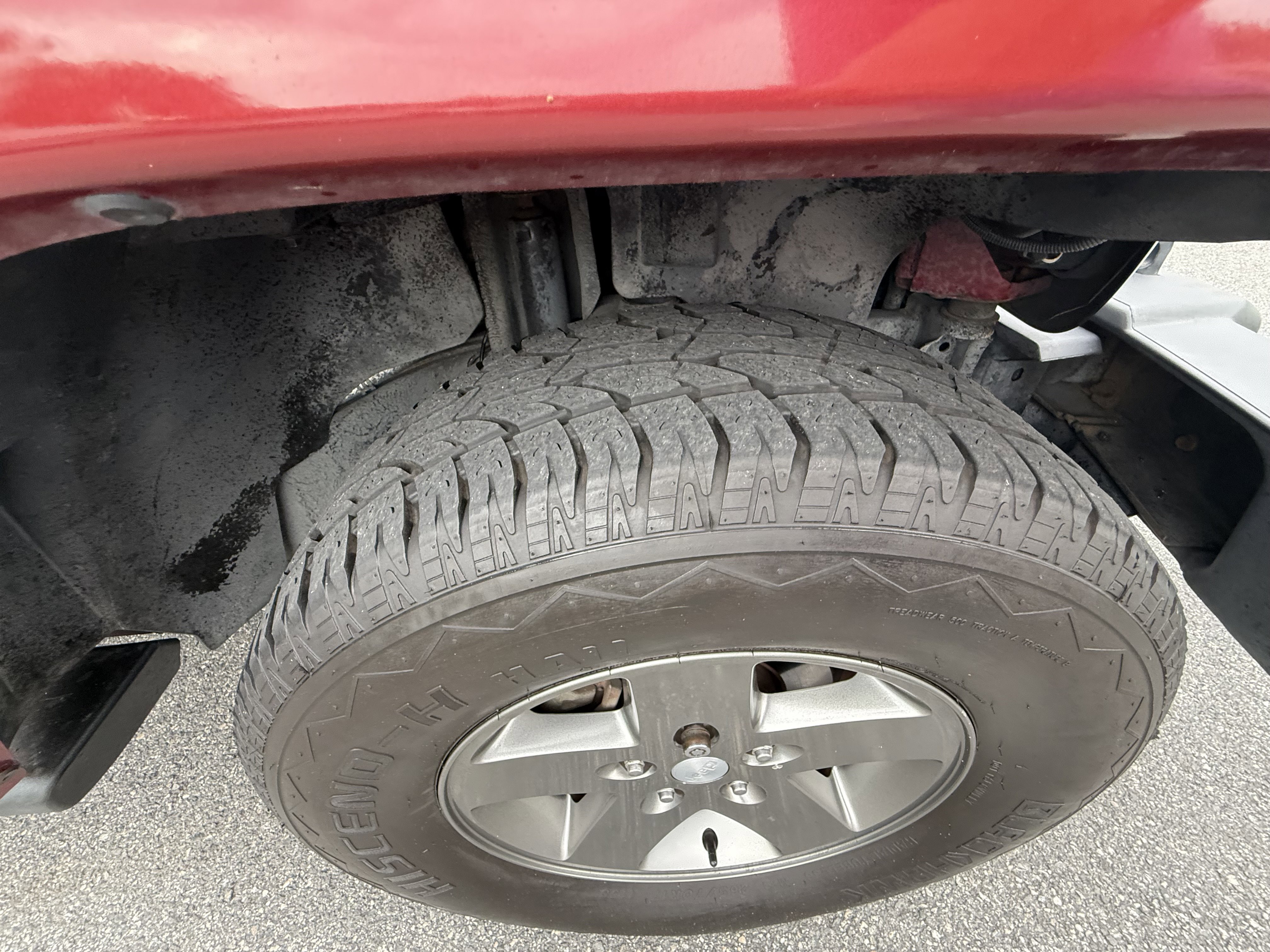 Used 2012 Jeep Wrangler Unlimited Sport AWD/4WD image 33