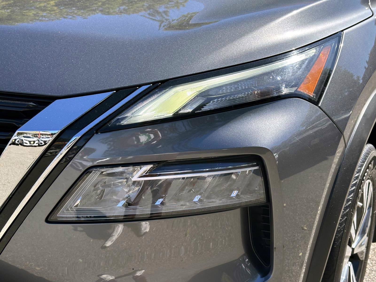 Certified 2022 Nissan Rogue SV AWD/4WD image 9