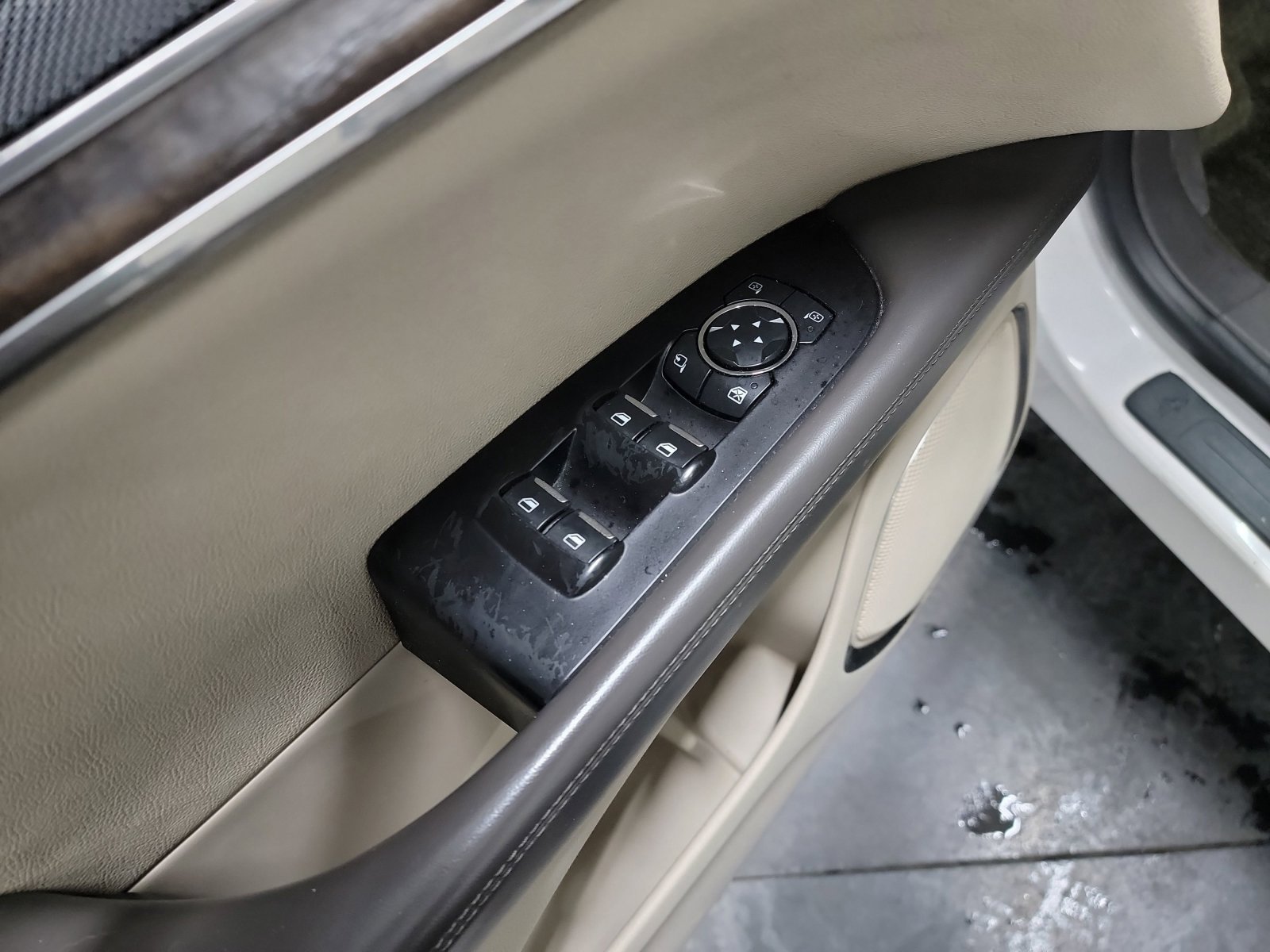 Used 2017 Lincoln MKX Reserve image 14