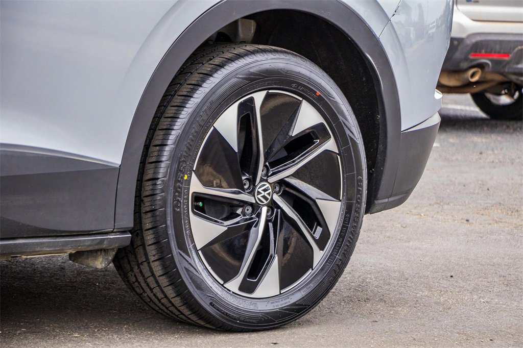 Used 2022 Volkswagen ID.4 Pro image 4