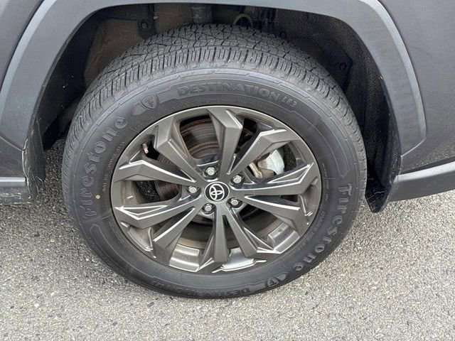 Used 2023 Toyota RAV4 Limited image 5