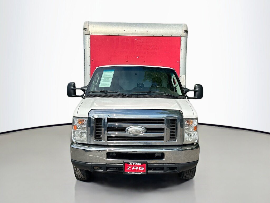Used 2015 Ford E-350 and Econoline 350 Super Duty RWD image 2