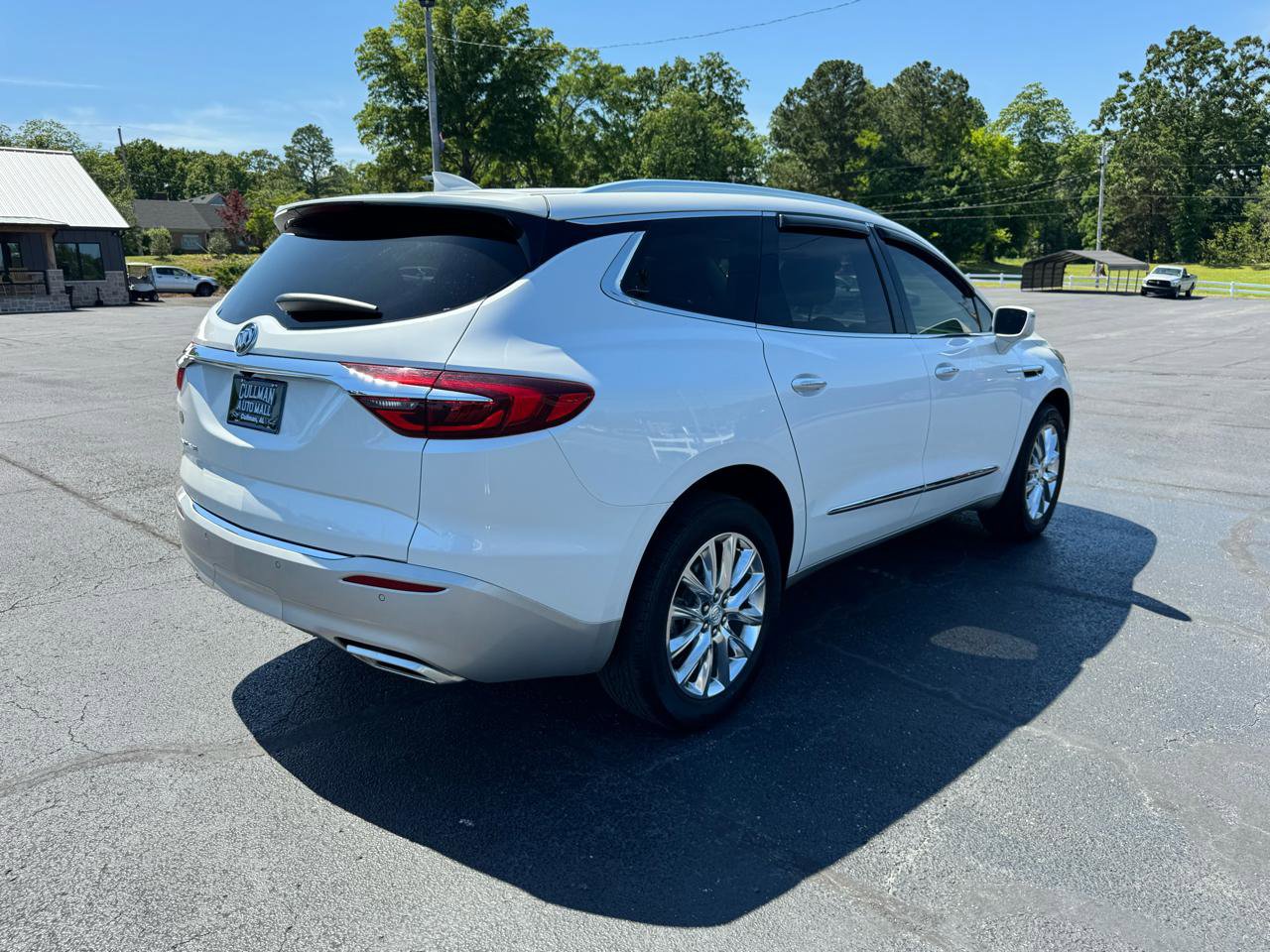 Used 2020 Buick Enclave Premium w/ Sun and Sites Package FWD image 6